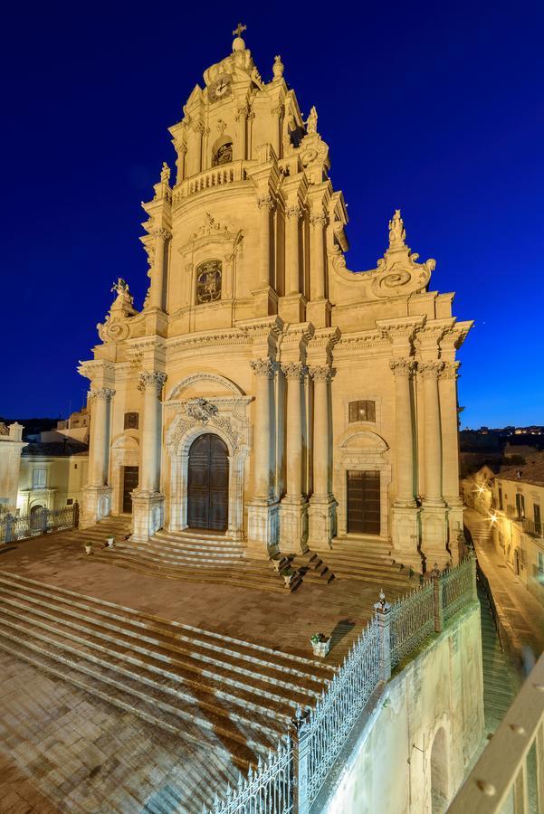 Appartamenti Vista Duomo - Ibla - Pomelia Ragusa Dış mekan fotoğraf